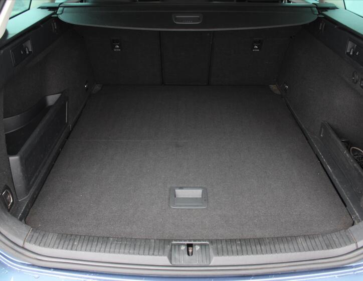 Volkswagen Passat 12