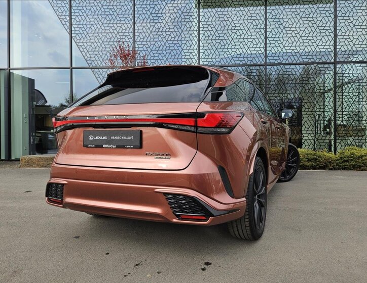 Lexus RX 500h SUV / Terénní 2,4 l 273 kw