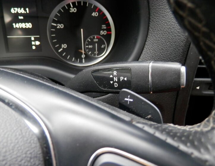 Mercedes-Benz Vito 29