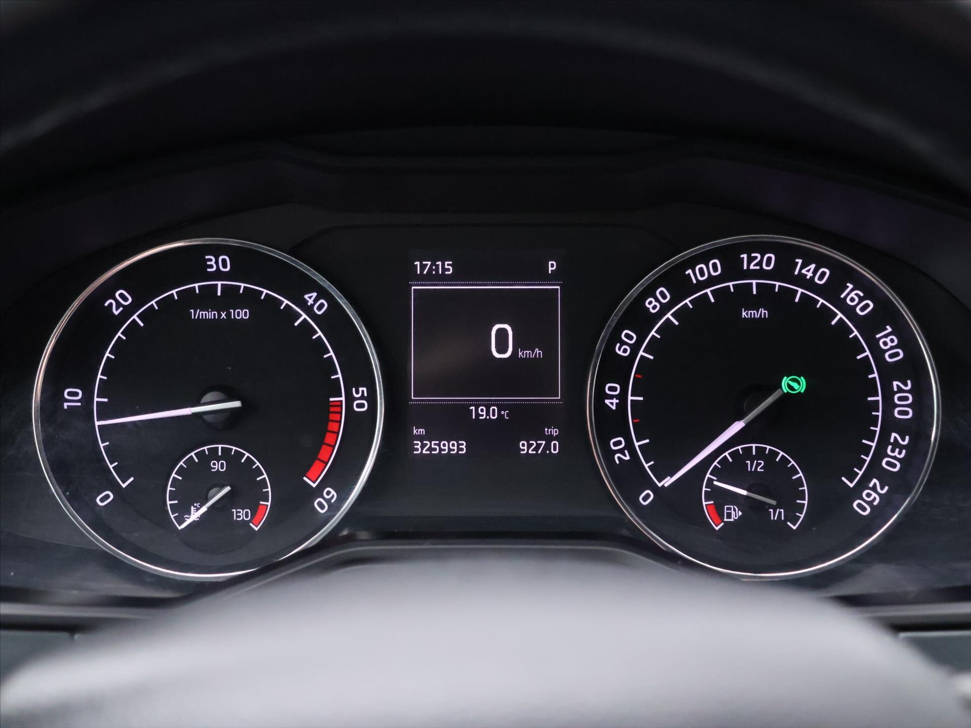 Škoda Superb Sedan / Limuzína 2,0 l 110 kw