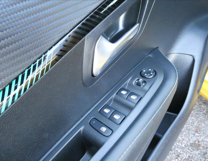 Peugeot 208 Hatchback 0,0 100 kw