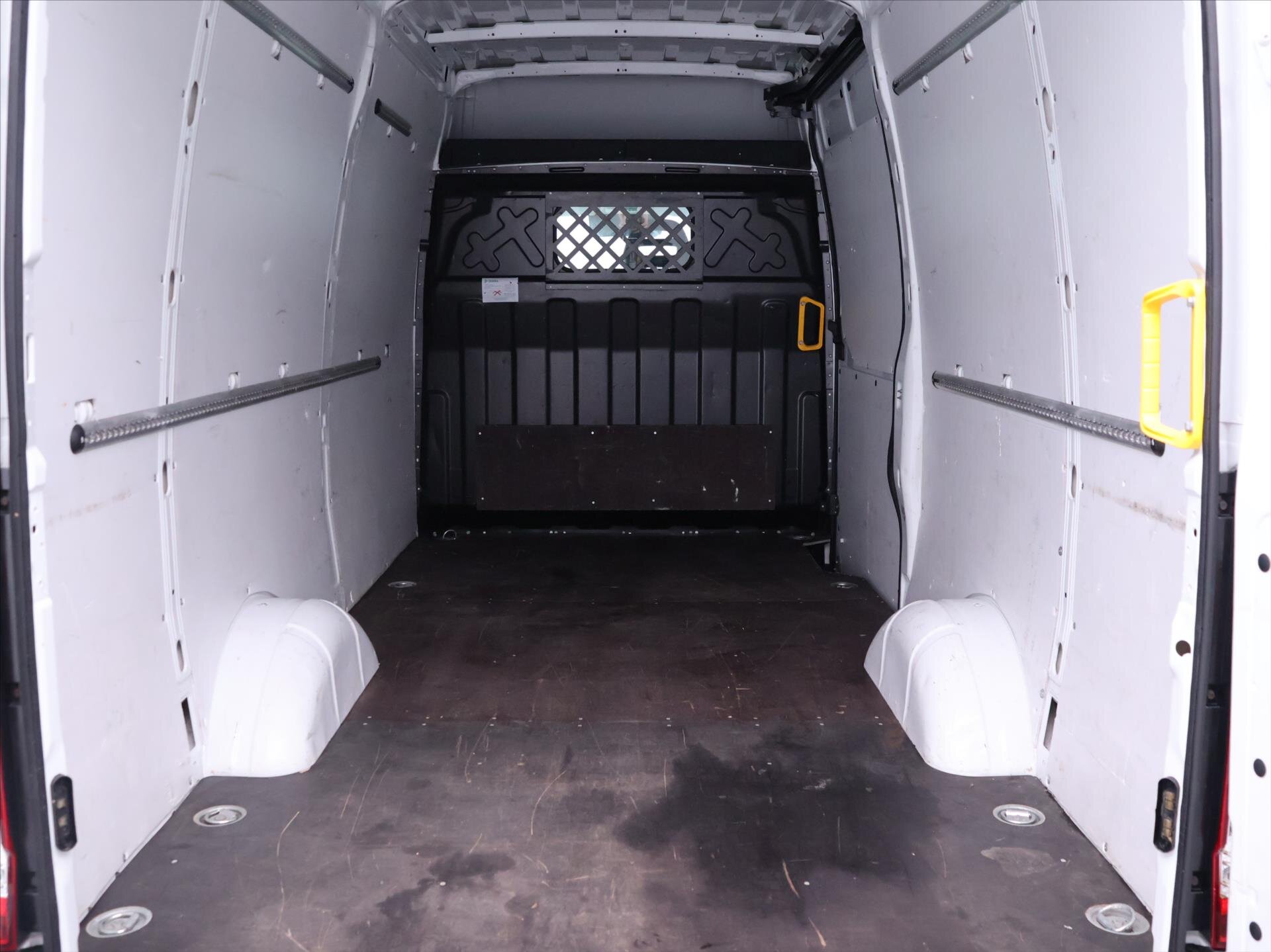 Iveco Daily Skříň 2,3 l 115 kw