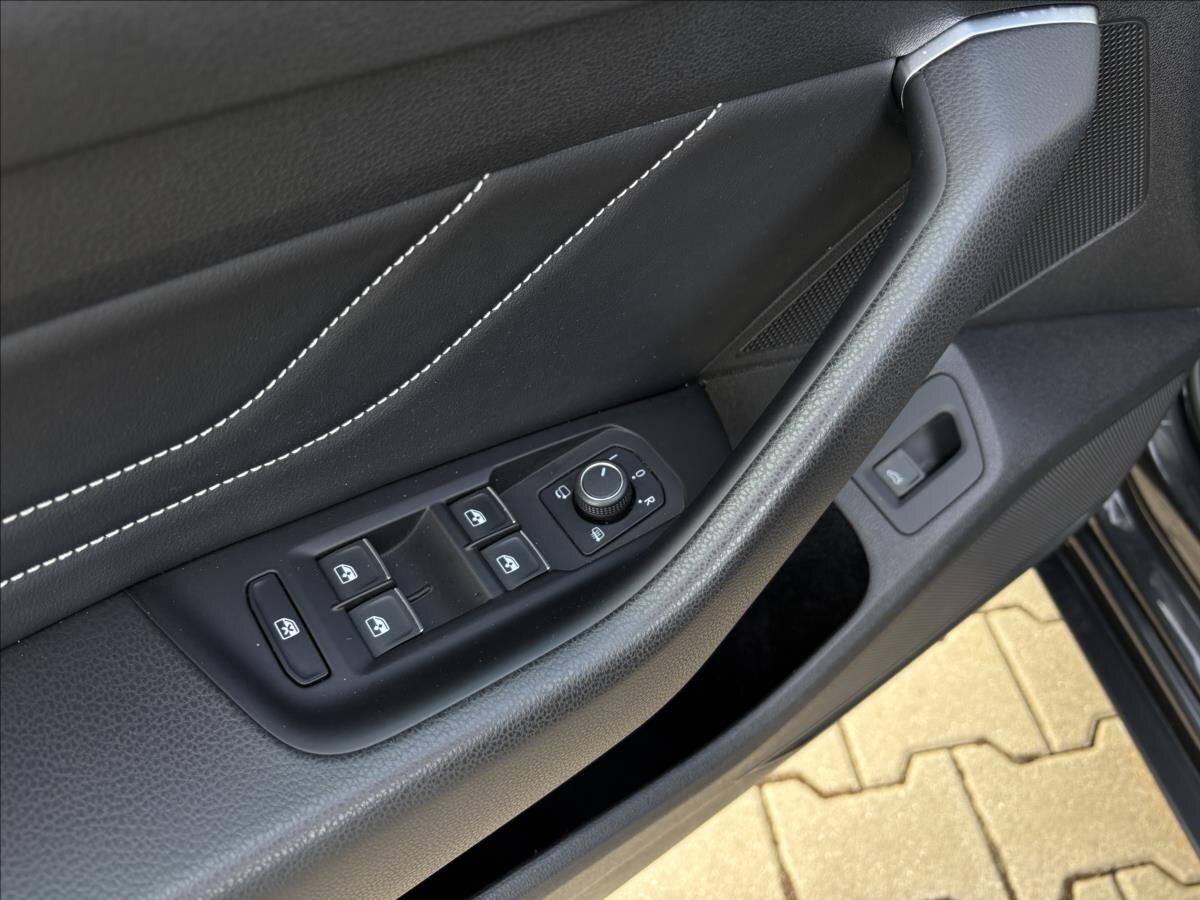 Volkswagen Arteon Liftback 2,0 l 206 kw