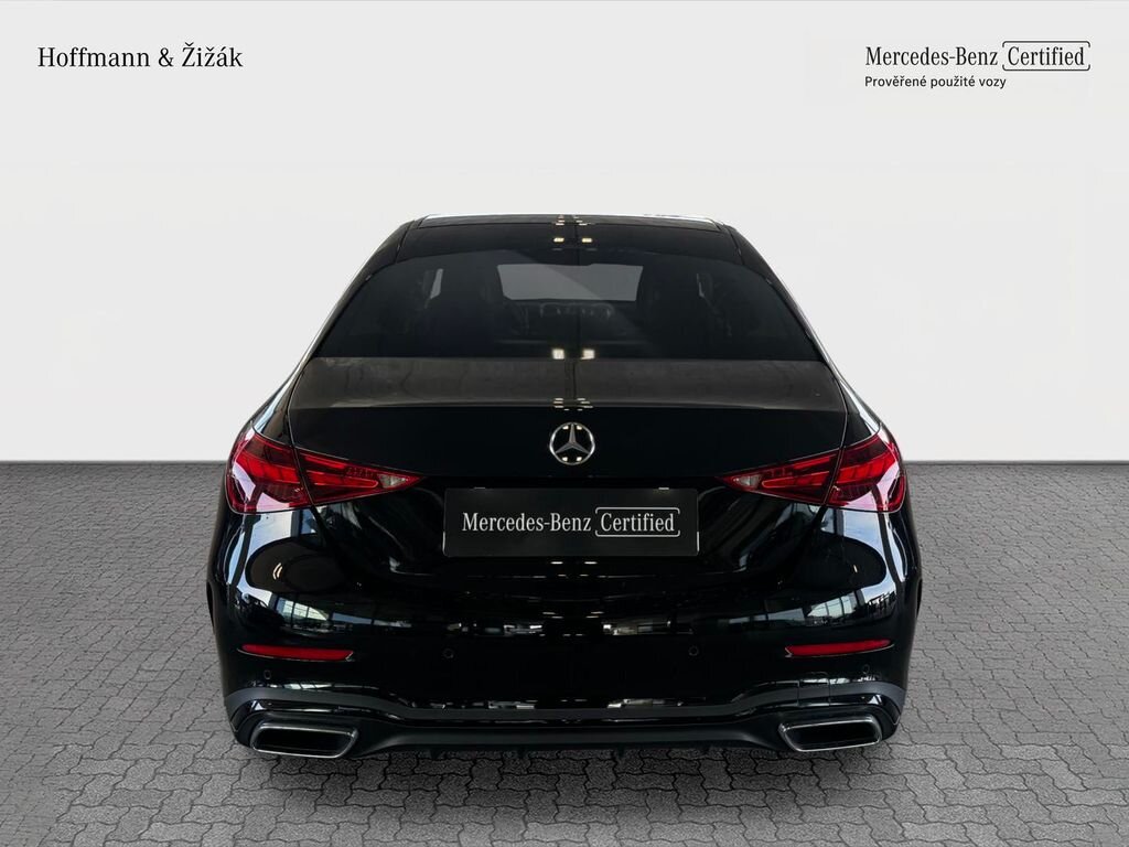 Mercedes-Benz Třídy C Sedan 2,0 l 147 kw