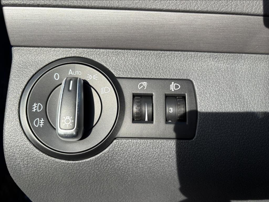 Volkswagen Touran MPV 1,2 l 77 kw