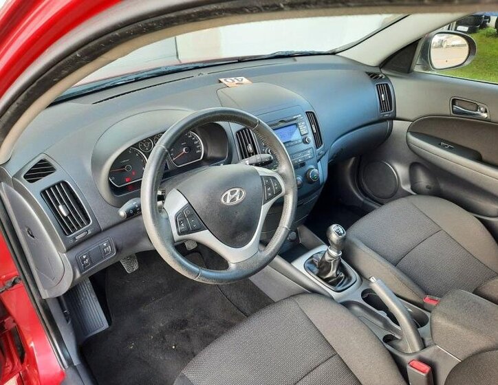 Hyundai i30 13