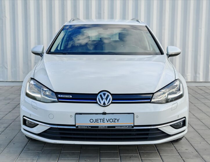 Volkswagen Golf Kombi 1,5 l 96 kw