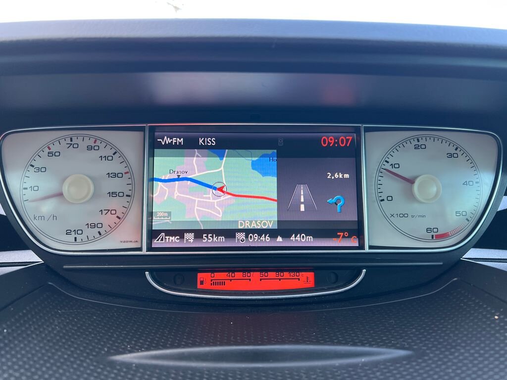 Peugeot 807 MPV 2,0 l 120 kw