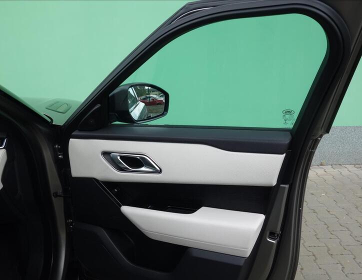 Land Rover Range Rover Velar 47