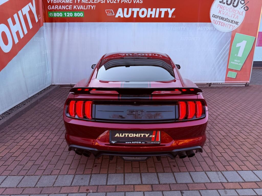 Ford Mustang Kupé 5,0 l 331 kw