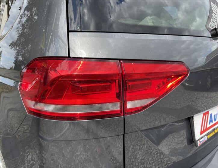 Volkswagen Touran 37