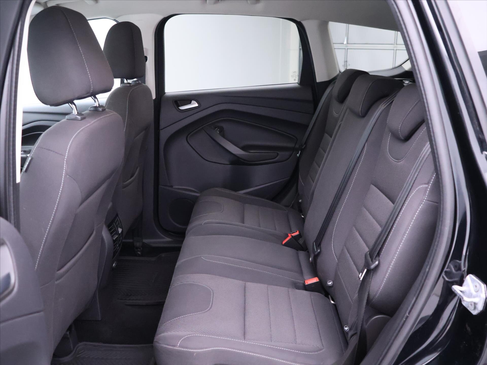 Ford Kuga SUV / Terénní 1,5 l 110 kw