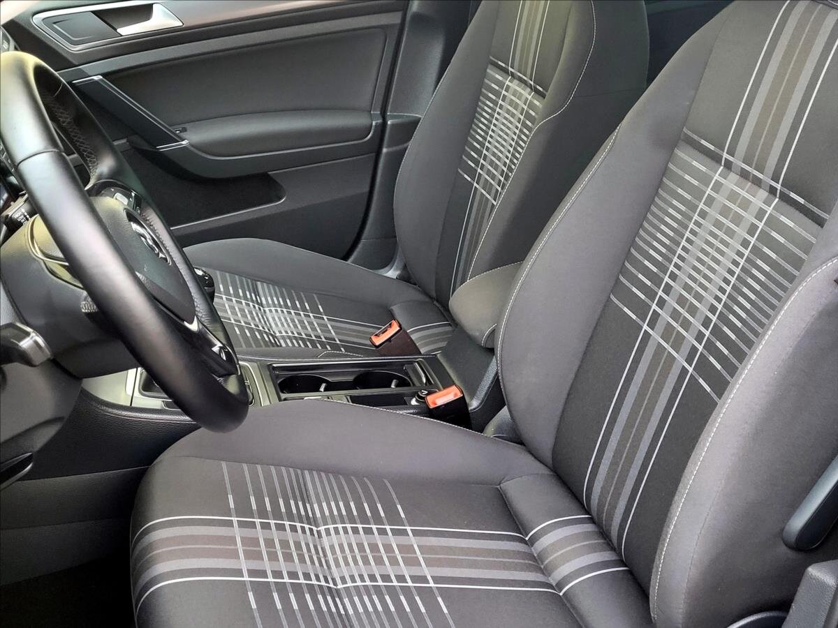 Volkswagen Golf Kombi 1,2 l 81 kw