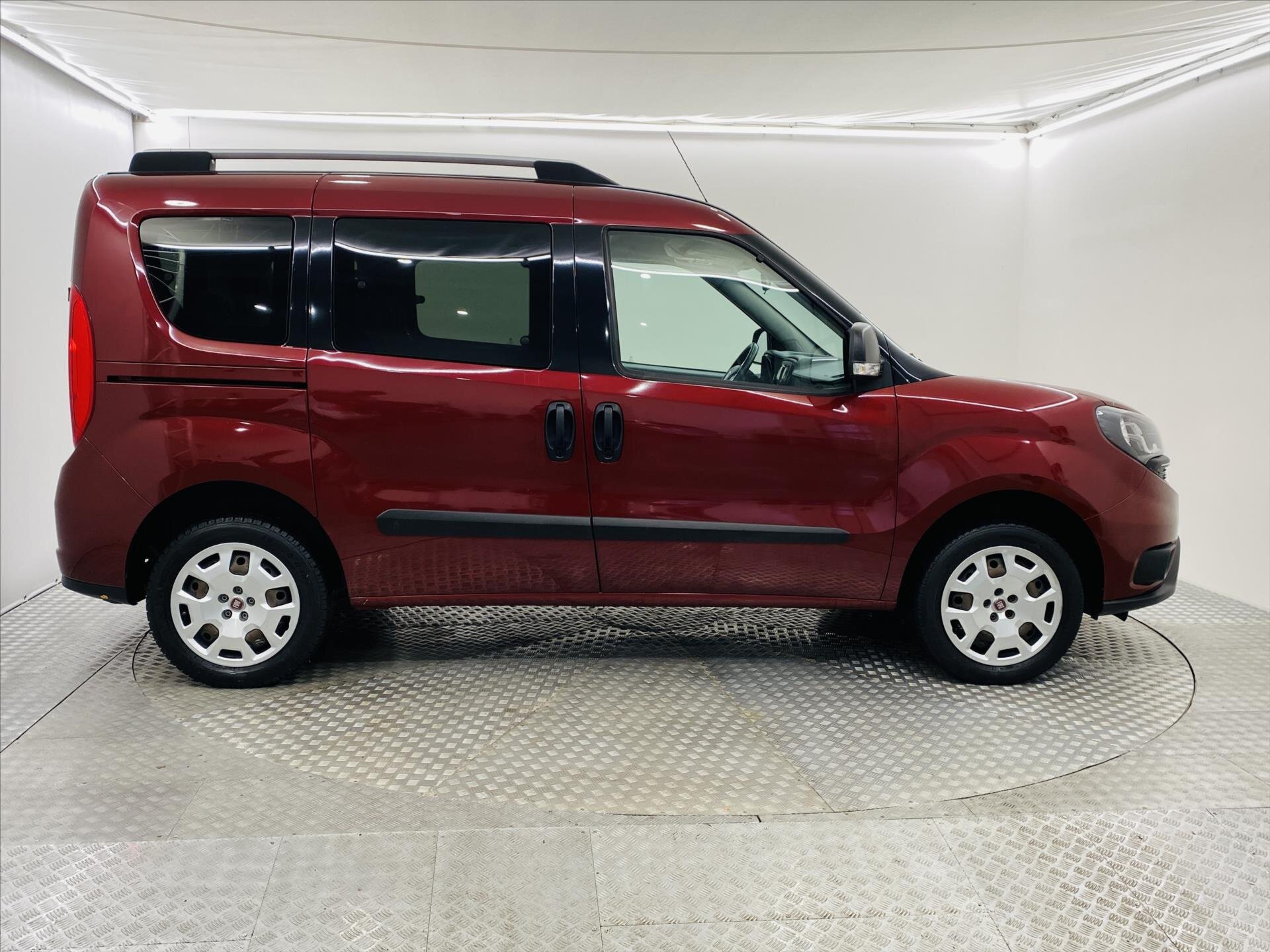 Fiat Dobló MPV 1,4 l 88 kw