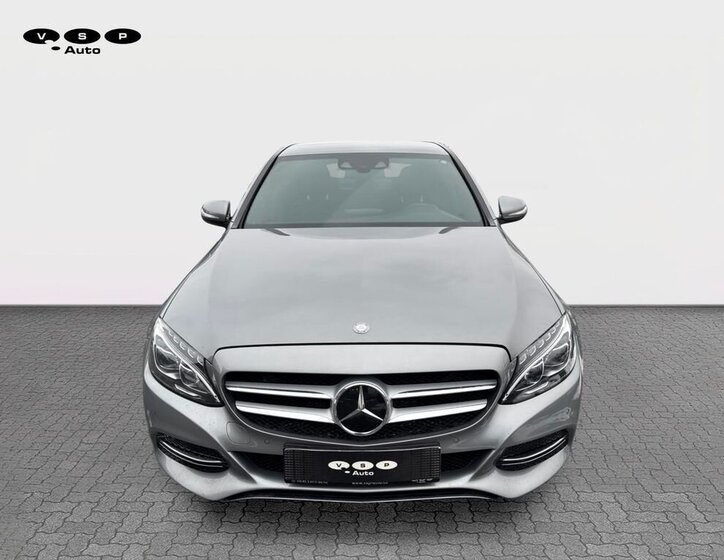 Mercedes-Benz Třídy C Sedan 2,1 l 150 kw