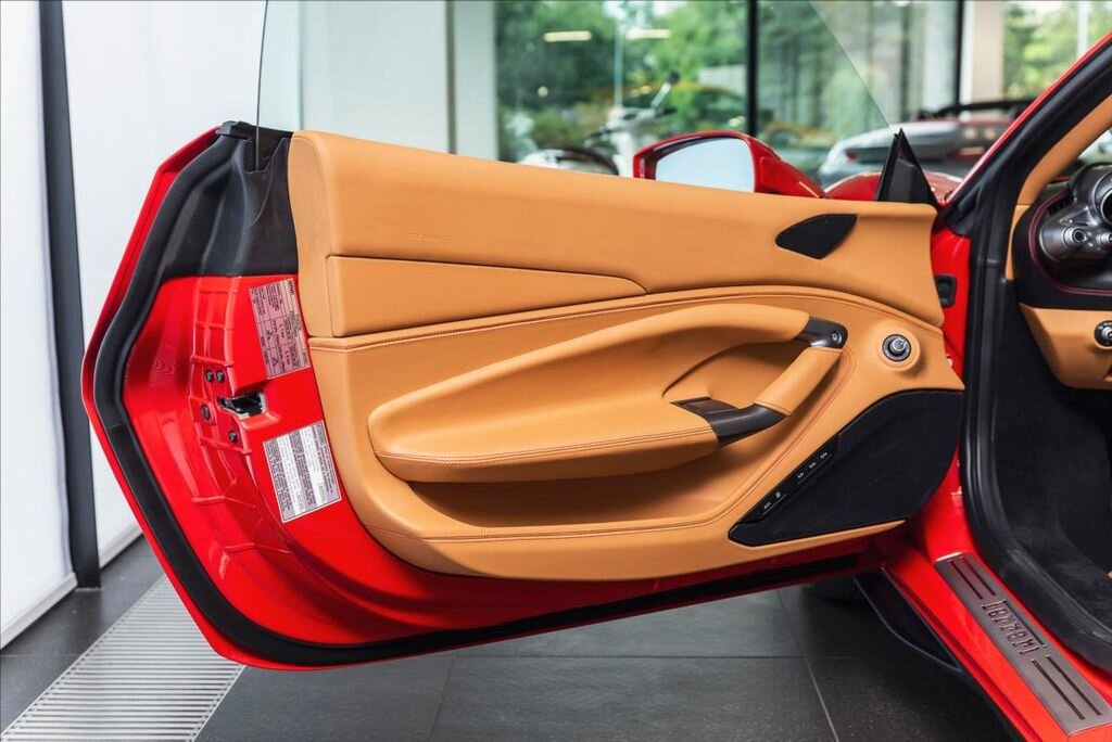 Ferrari Ostatní Kupé 3,9 l 530 kw