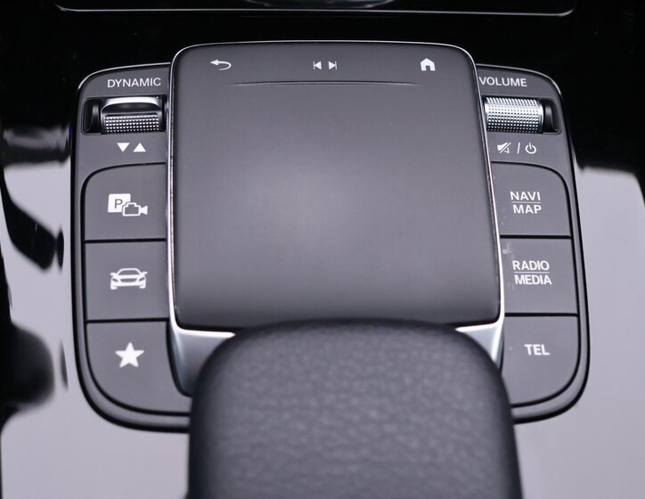 Mercedes-Benz CLA Sedan / Limuzína 2,0 l 140 kw