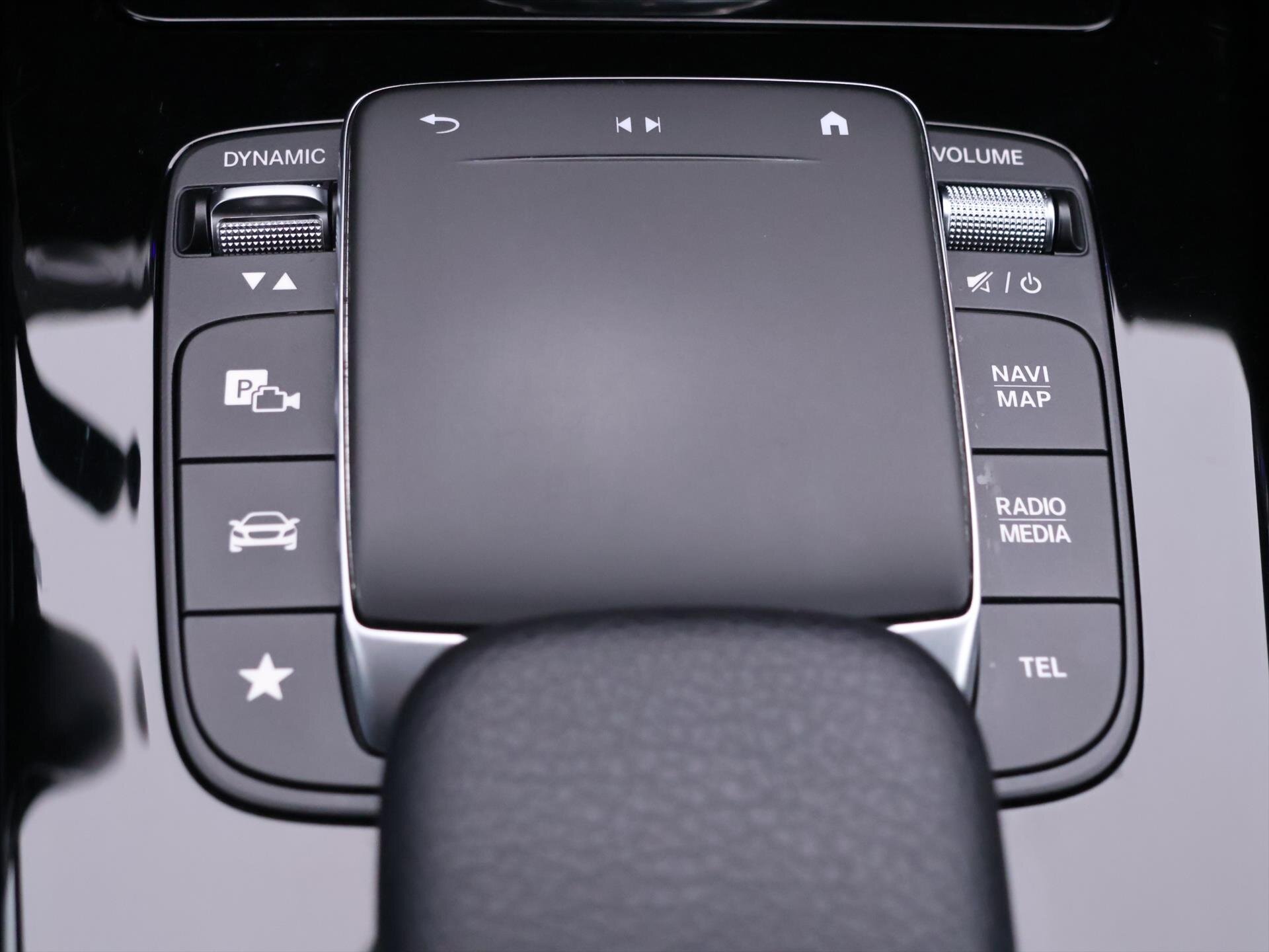 Mercedes-Benz CLA Sedan / Limuzína 2,0 l 140 kw