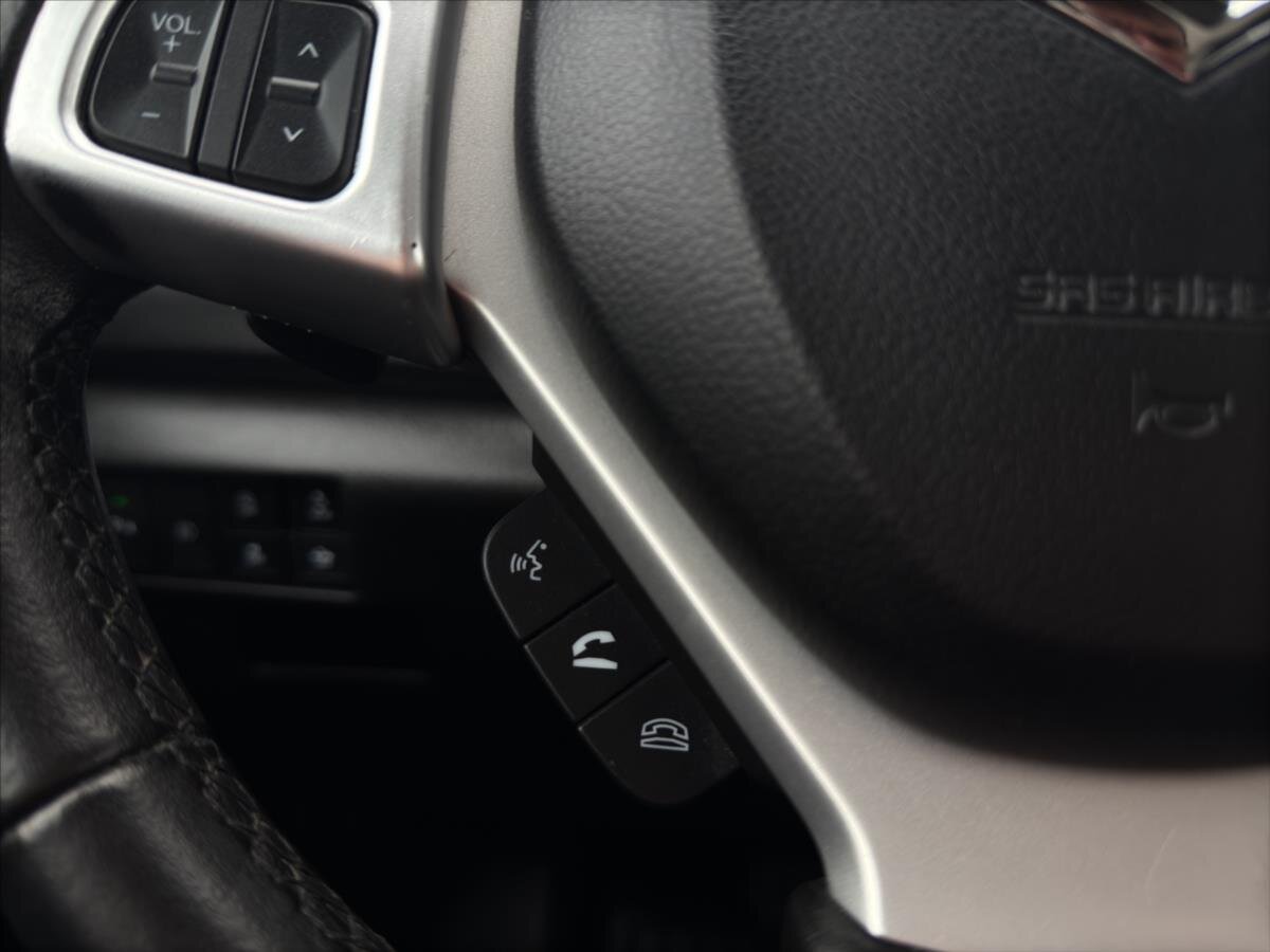 Suzuki SX4 S-Cross SUV / Terénní 1,4 l 103 kw