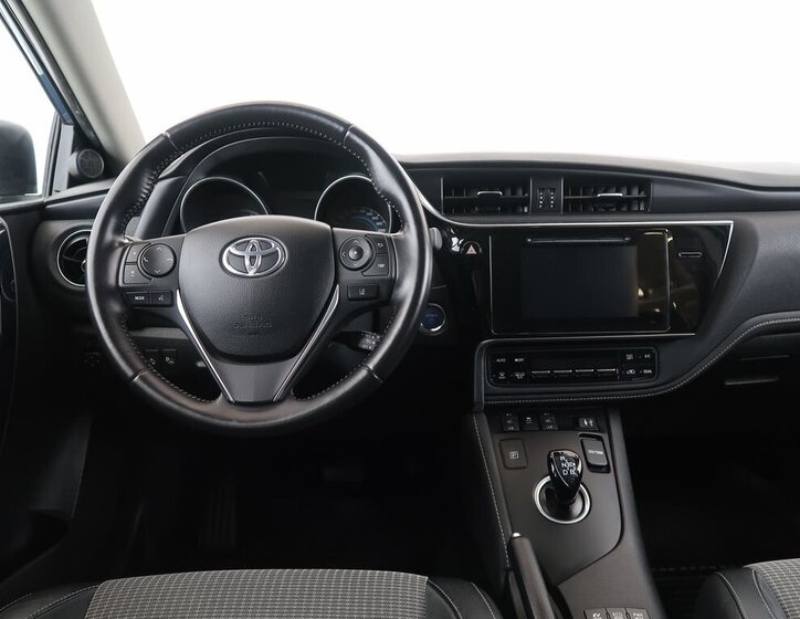 Toyota Auris Kombi 1,8 l 73 kw