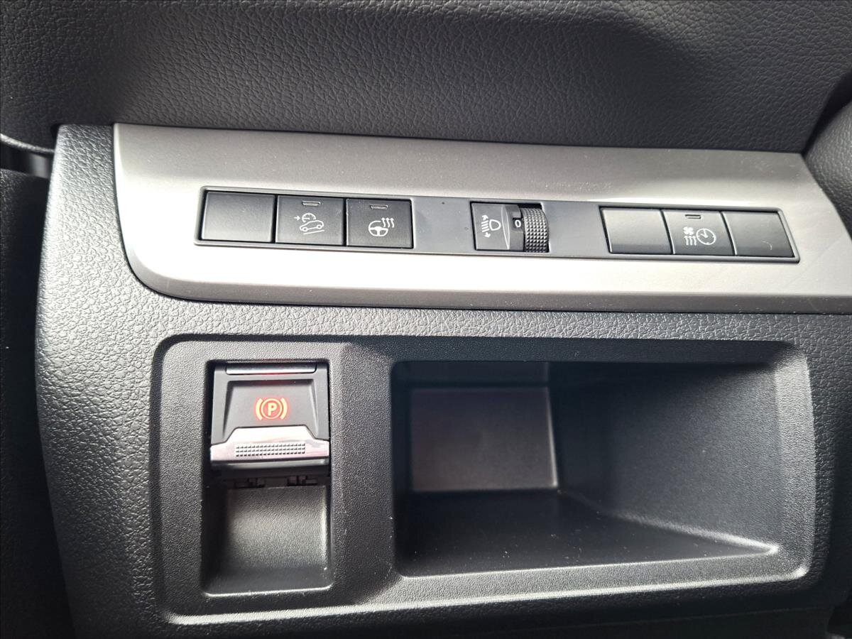 Citroën SpaceTourer MPV 2,0 l 130 kw