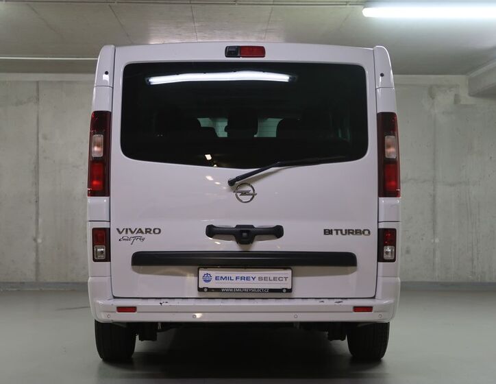 Opel Vivaro 6