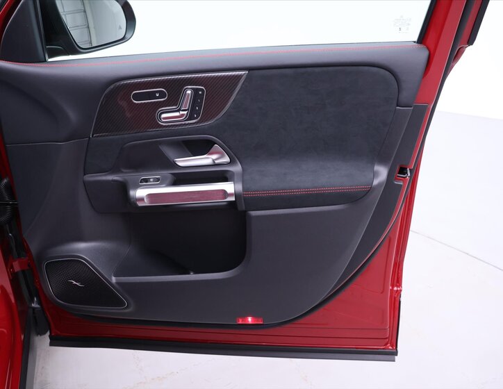 Mercedes-Benz GLB SUV 2,0 l 110 kw