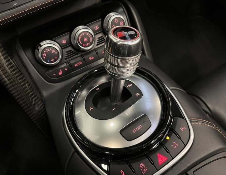 Audi R8 Kabriolet 5,2 l 386 kw