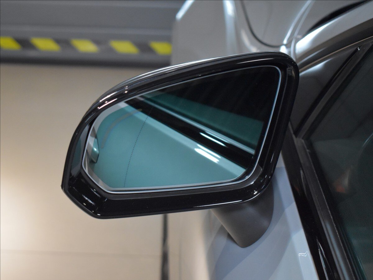 Volvo V60 Kombi 2,0 l 186 kw