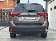 Mitsubishi Outlander SUV / Terénní 2,3 l 110 kw