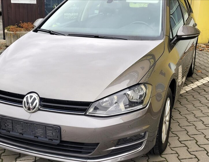 Volkswagen Golf Kombi 1,6 l 81 kw