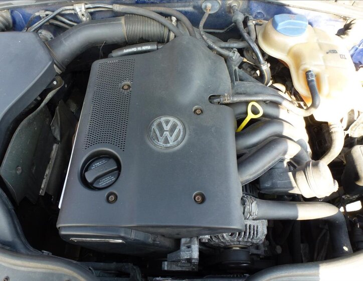 Volkswagen Passat Kombi 1,6 l 74 kw