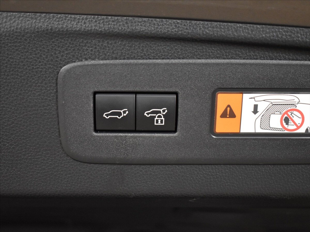 Toyota Land Cruiser SUV / Terénní 2,8 l 151 kw