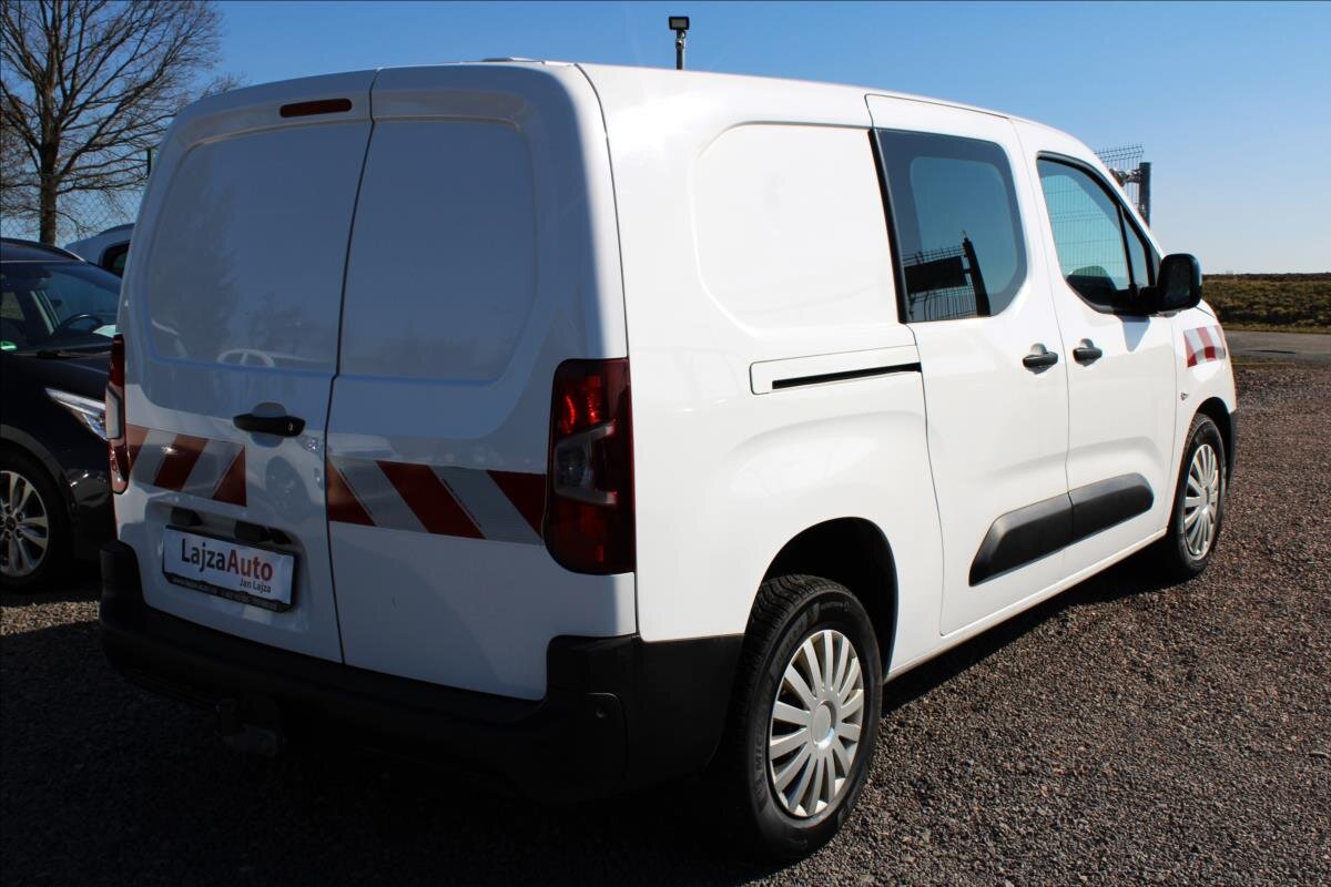 Opel Combo Skříň 1,5 l 96 kw