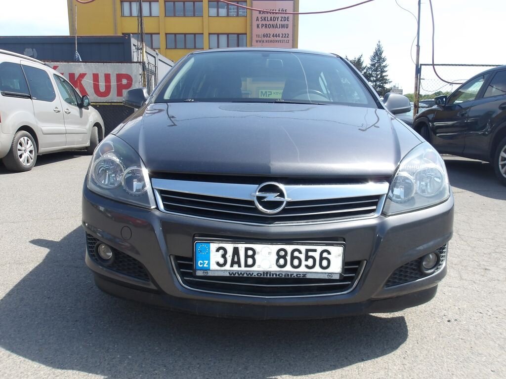 Opel Astra Hatchback 1,4 l 66 kw