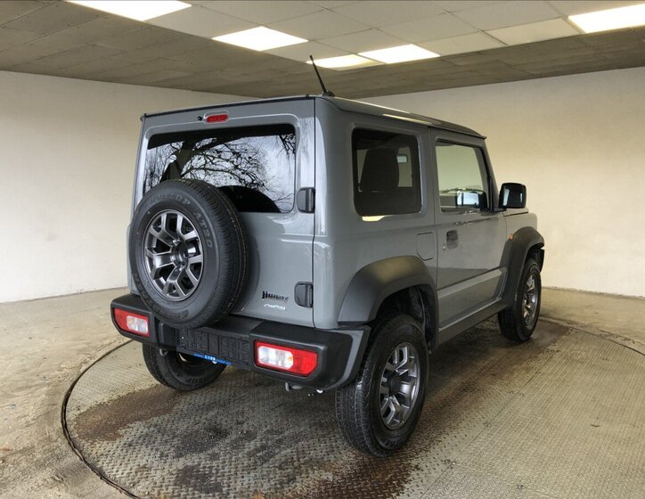 Suzuki Jimny 7