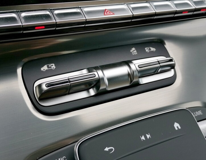 Mercedes-Benz Třídy V 12