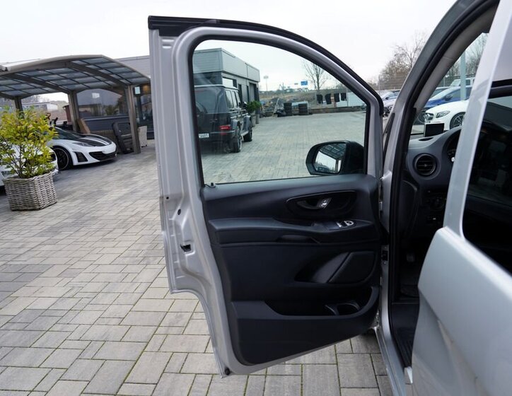 Mercedes-Benz Vito 15