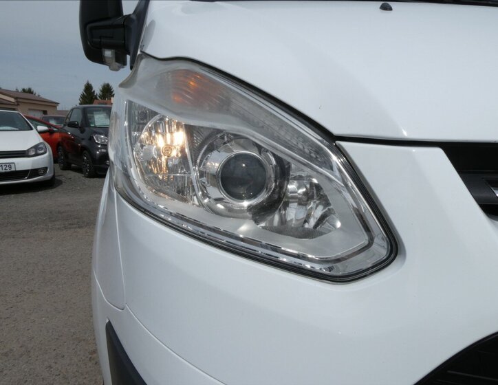 Ford Tourneo Custom Ostatní 2,0 l 96 kw