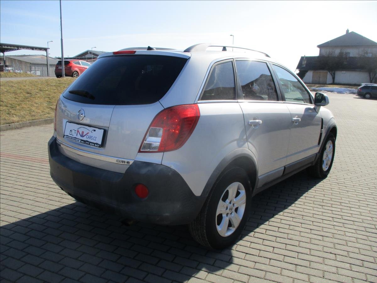 Opel Antara SUV / Terénní 2,2 l 120 kw
