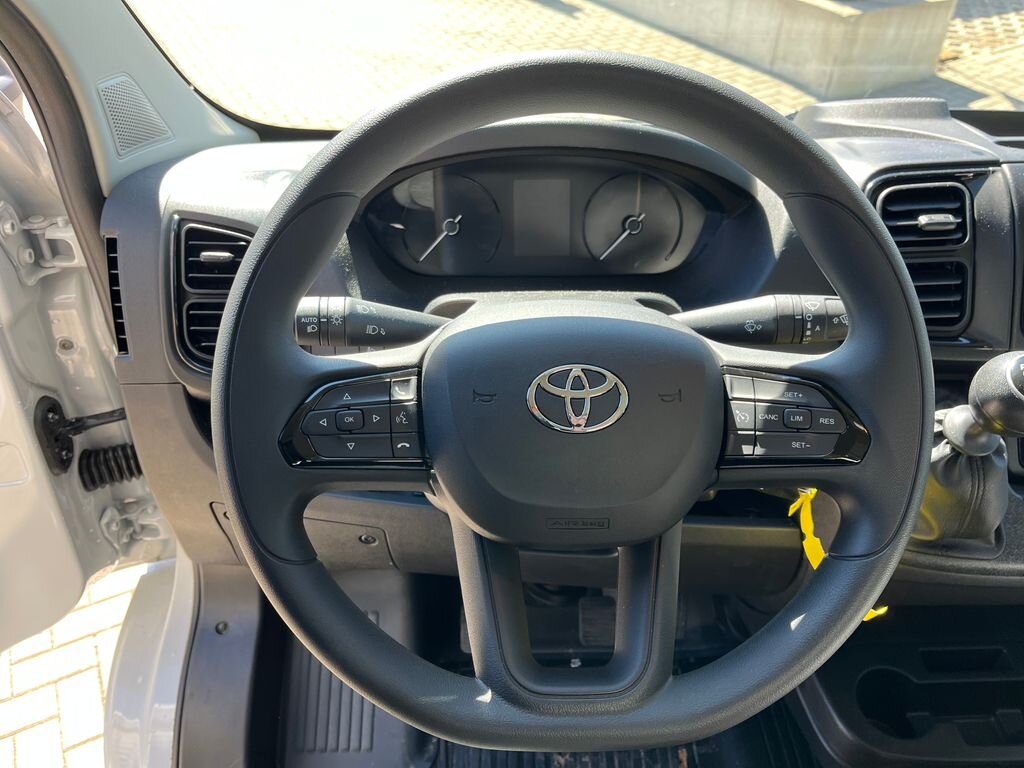 Toyota Proace Max Valník 2,2 l 103 kw