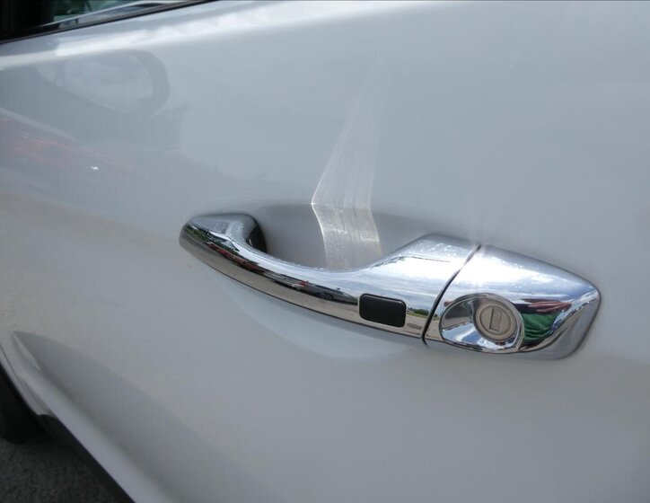 Hyundai Grand Santa Fe 17