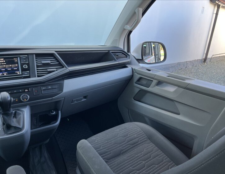 Volkswagen Caravelle Kombi 2,0 l 110 kw