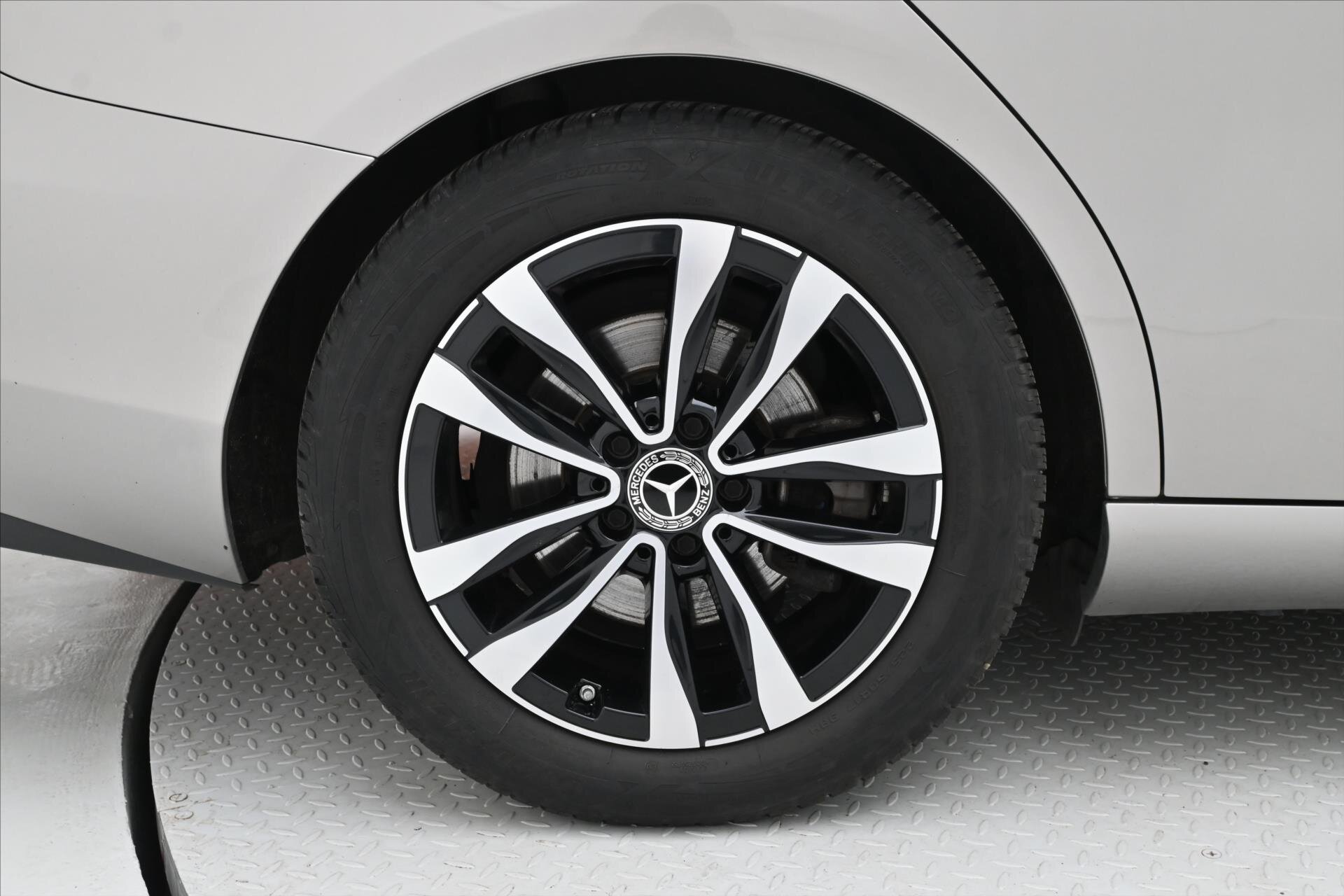 Mercedes-Benz Třídy C Kombi 2,0 l 147 kw