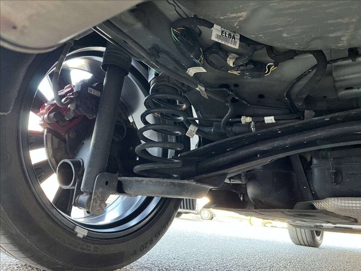 Ford Kuga SUV / Terénní 2,5 l 165 kw