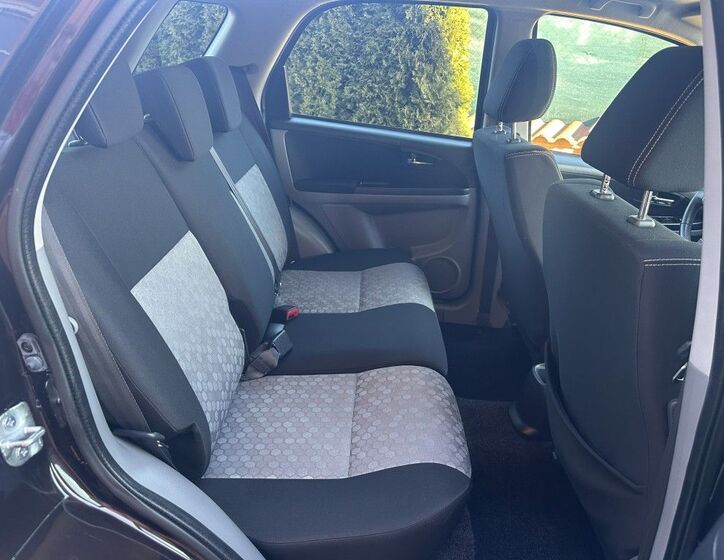Suzuki SX4 24
