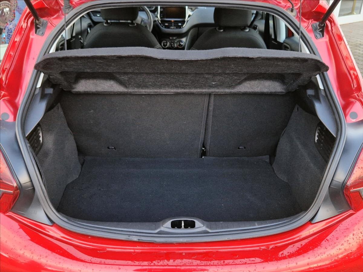 Peugeot 208 Hatchback 1,2 l 61 kw