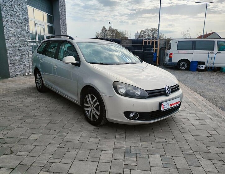 Volkswagen Golf Kombi 1,6 l 75 kw