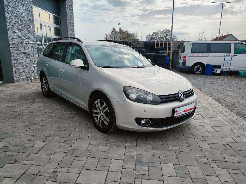 Volkswagen Golf Kombi 1,6 l 75 kw