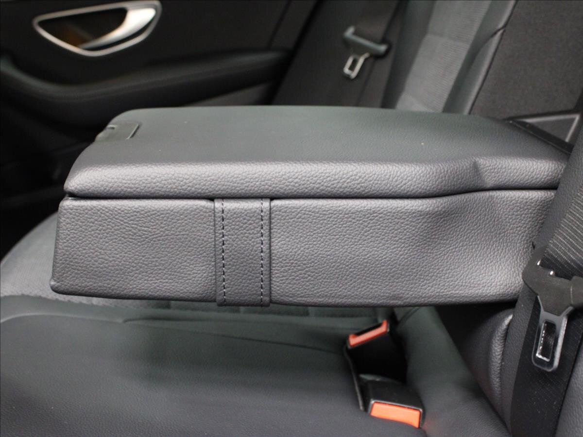 Mercedes-Benz Třídy C Kombi 2,0 l 135 kw